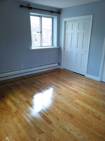 Building Photo - 18 Pond St