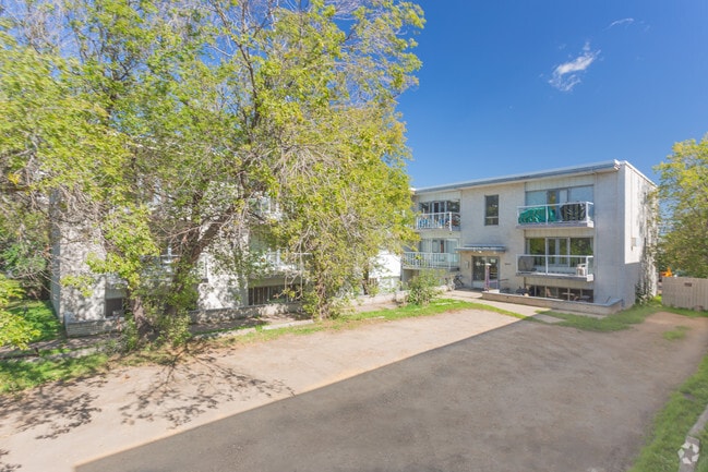 Building Photo - Rossdale Apartments 1