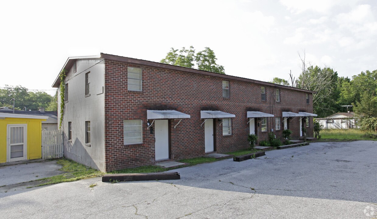 Primary Photo - 715 S Bell St