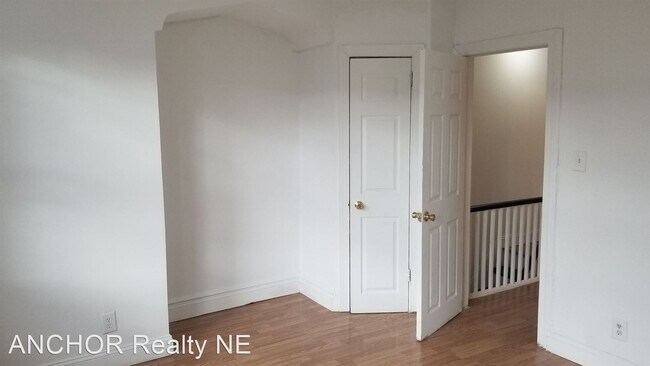 Foto del edificio - 3 br, 1 bath House - 1639 S Wilton St