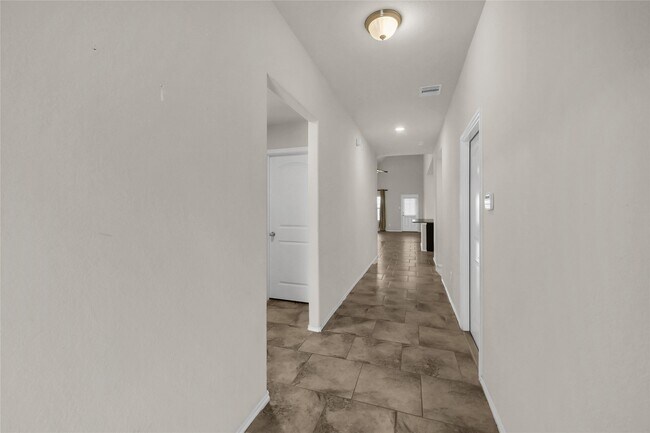 Foto del edificio - 23723 Giardini Dr