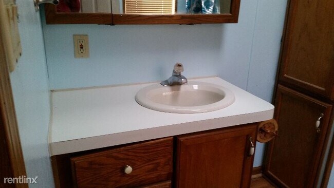 Foto del edificio - 3 br, 2 bath Mobile Home - 426 Sharron Ln