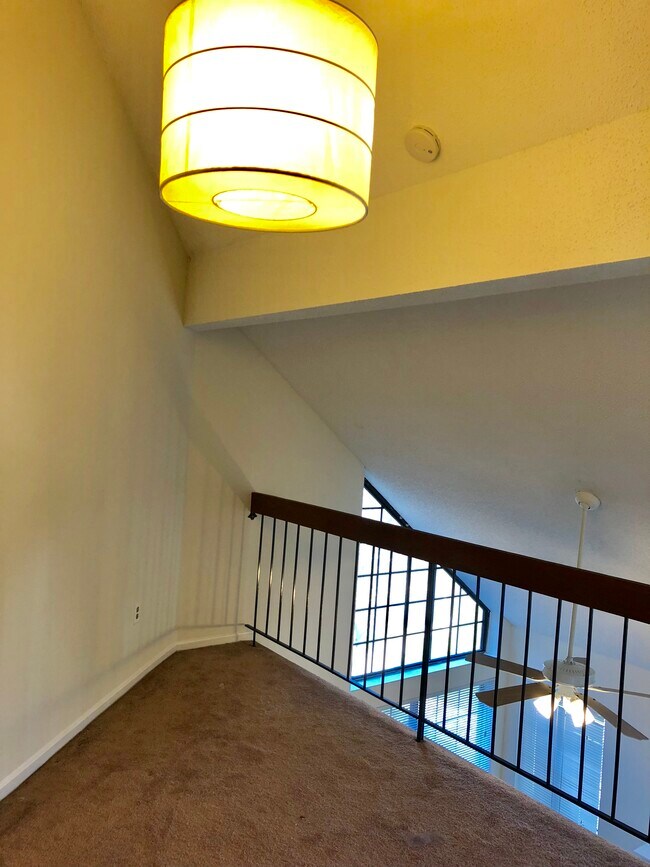 Foto del edificio - 1617 Carriage House Terrace