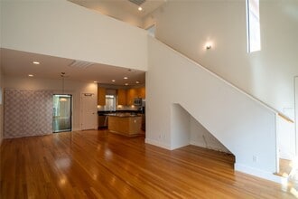 Building Photo - 4327 Eigel St