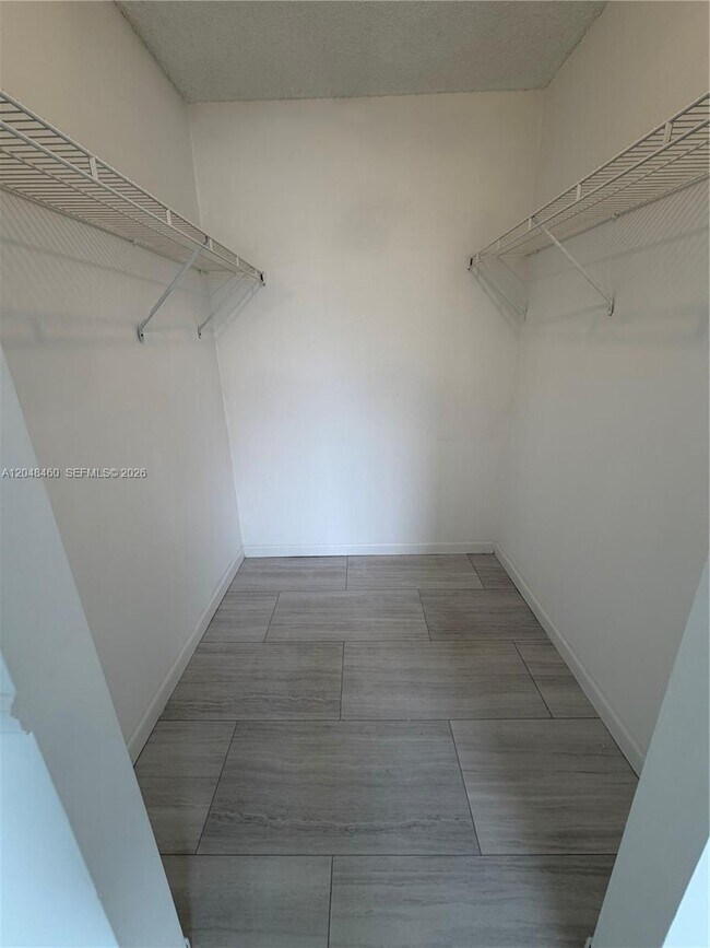 Foto del edificio - 1175 NW 123rd Pl