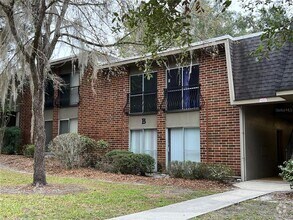 Building Photo - 1700 SW 16th Ct