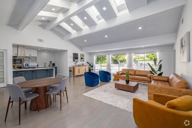 Sala del club - Hendrix Apartments - A 55+ Lifestyle Community