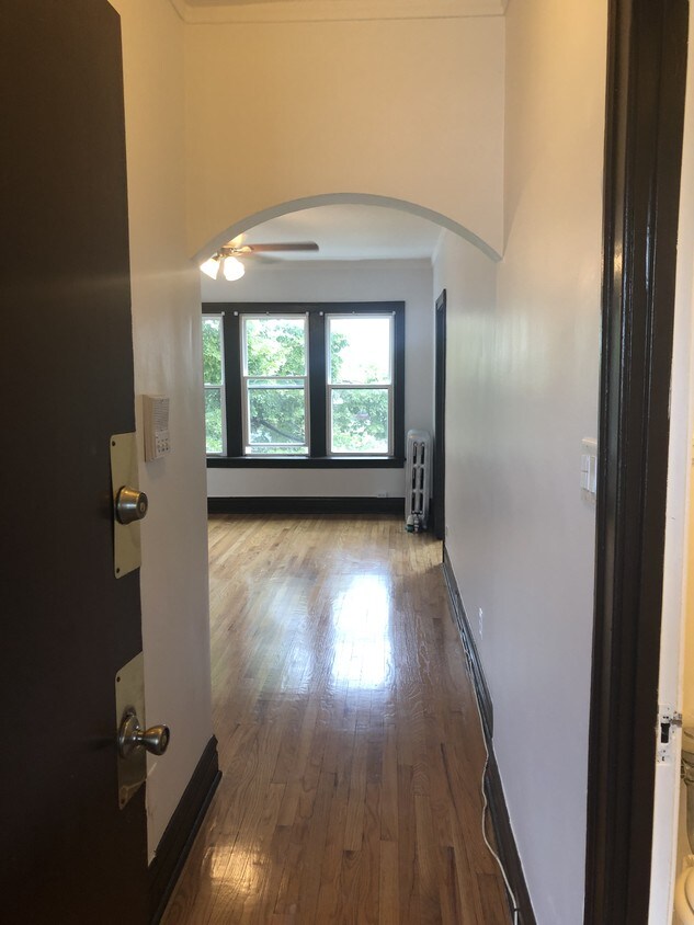Sala de estar - 1191 S Taylor Ave