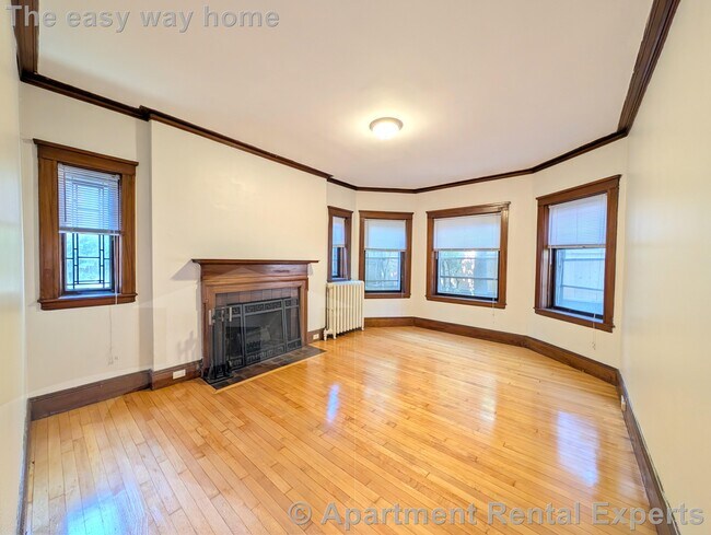 Building Photo - 5 Linnaean St