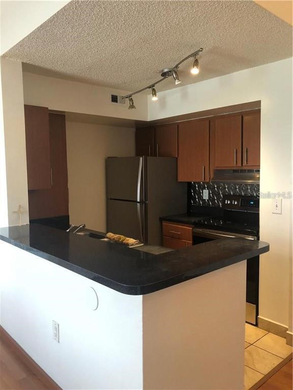 Foto del edificio - 425 Fountainhead Cir