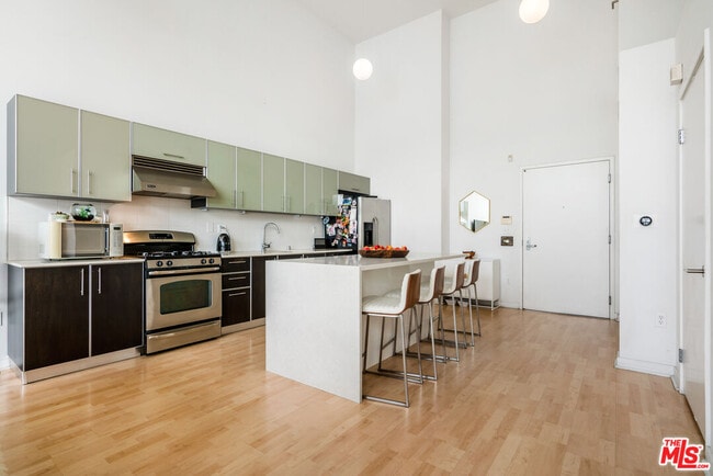 Building Photo - 4215 Glencoe Ave