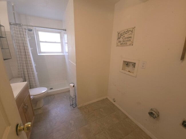 Building Photo - 4 Bedroom Home in Broomfield