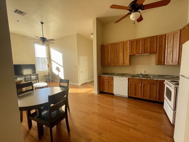 kitchen/dining area - 112 Main St