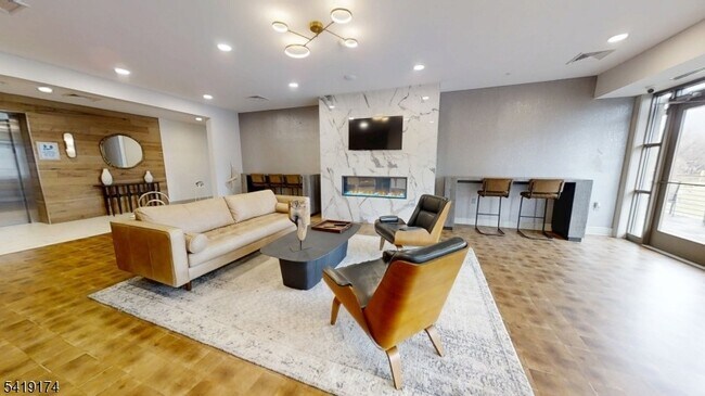 Foto del edificio - 1181 Morris Ave