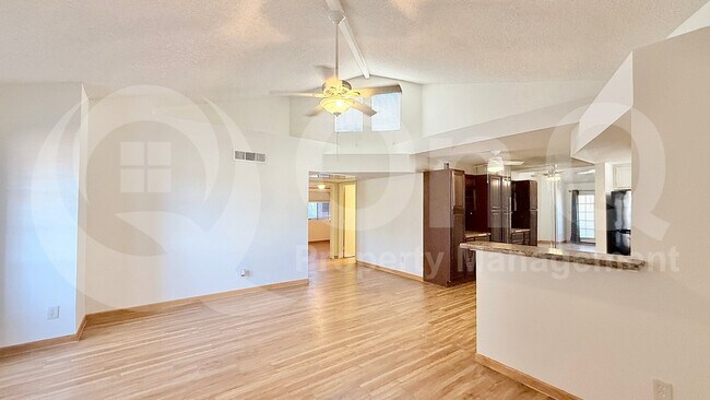Building Photo - 16402 N 31st St