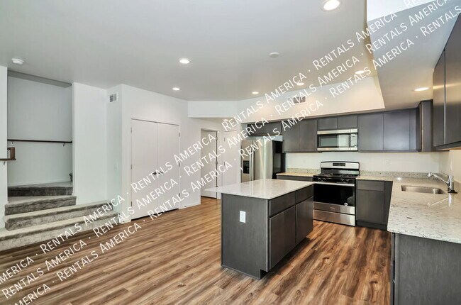 Building Photo - 1840 S Math Quiz Dr