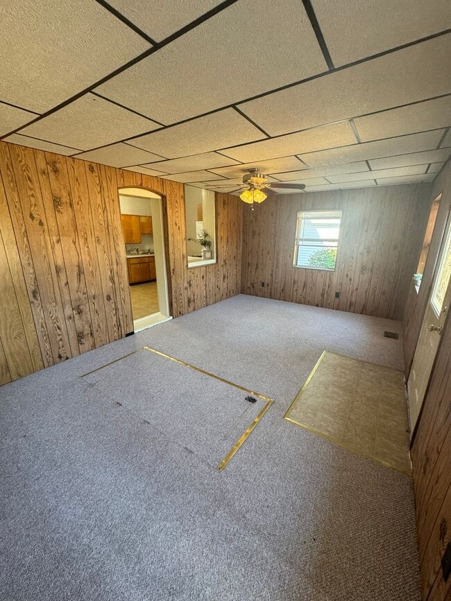 Foto del edificio - Coming soon:  2 Bed 1 Bath Home