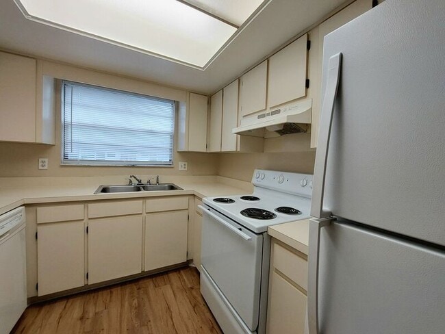 Building Photo - 6128 Topher Trail