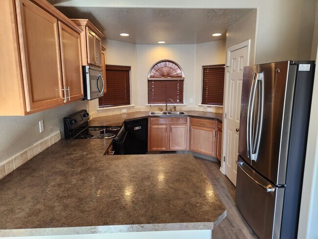 Foto del edificio - Nice newer 3 bedroom