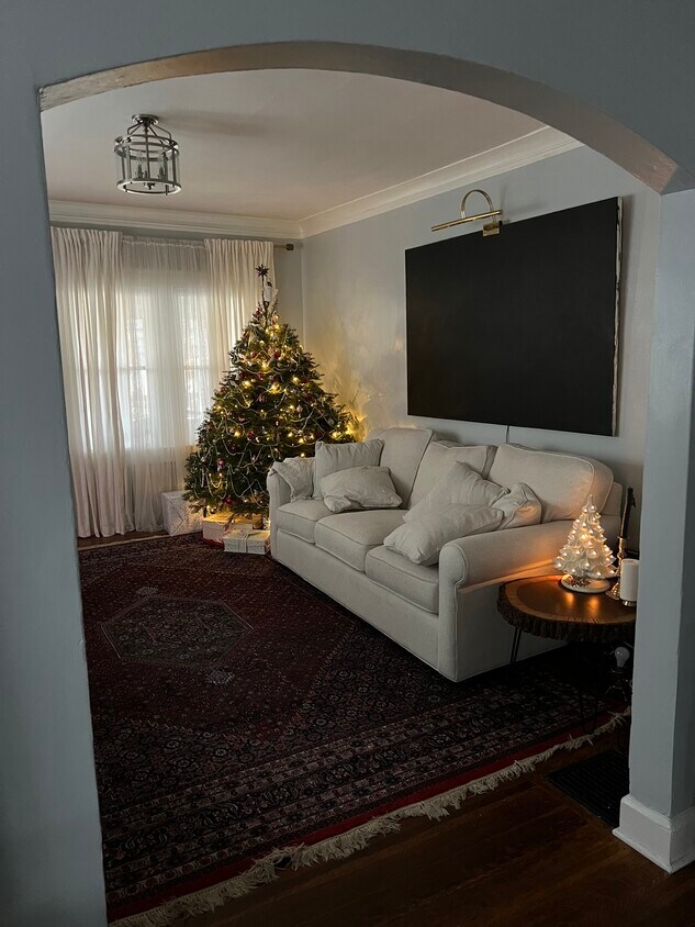 Foto principal - 1032 Churchman Ave
