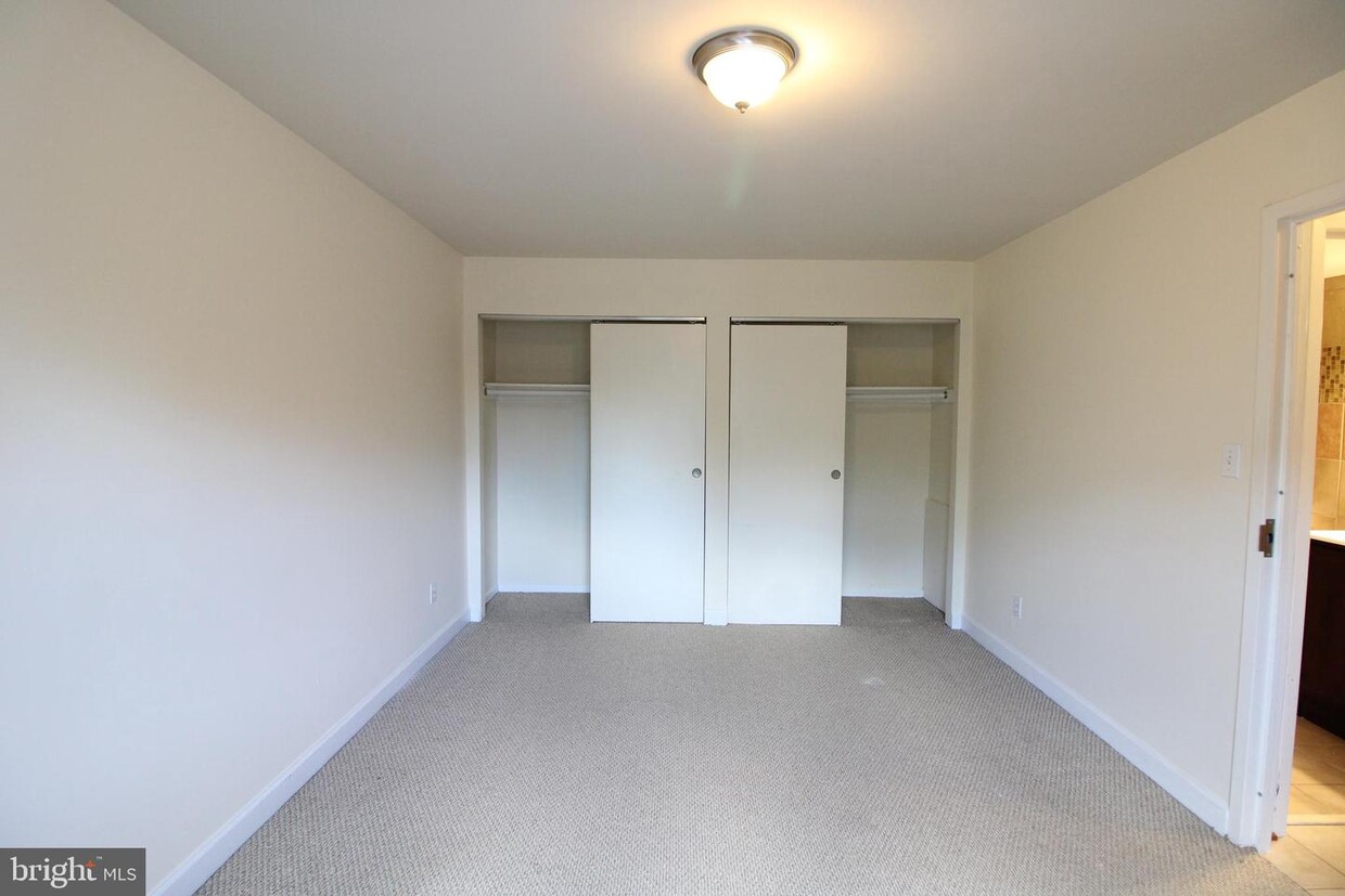 Foto principal - 1221 N Quinn St