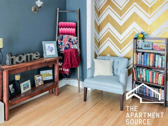 Foto del edificio - 436 W Surf St