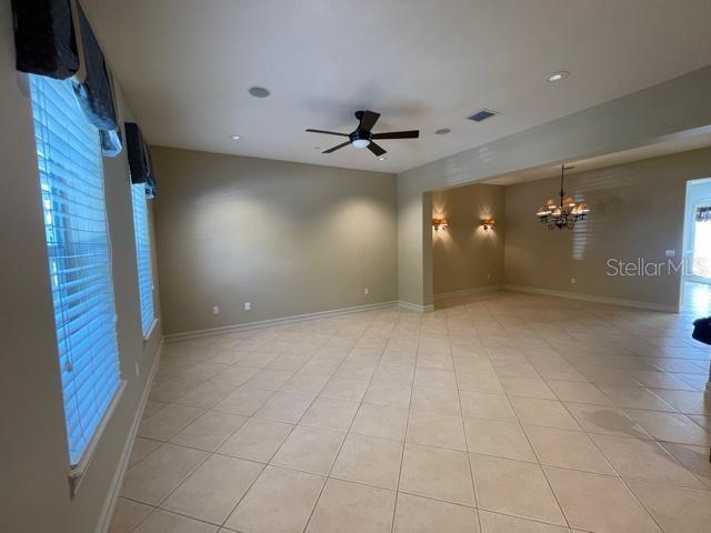 Foto del edificio - 930 Greenlawn St