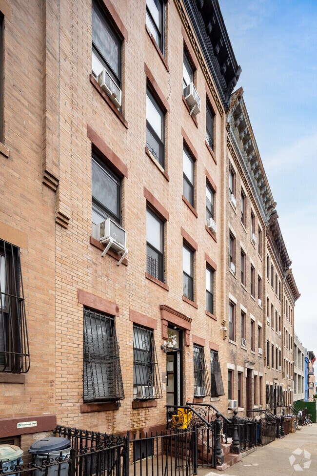 Foto del edificio - 342 21st St