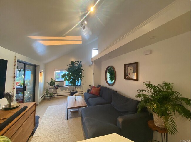 Foto del edificio - 148-18 11th Ave