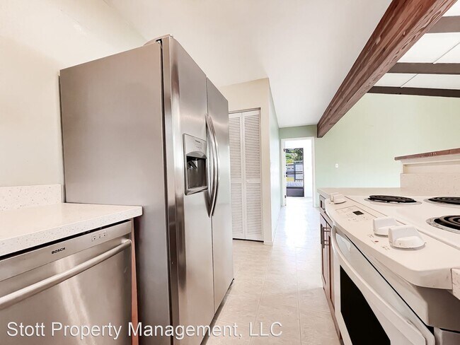 Building Photo - 2 br, 1.5 bath House - 1310 Mokulua Drive