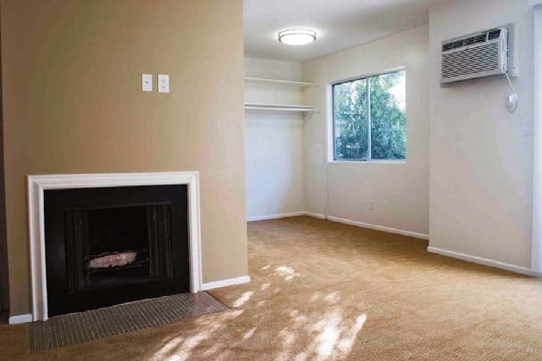 Building Photo - Casa Granville LLC