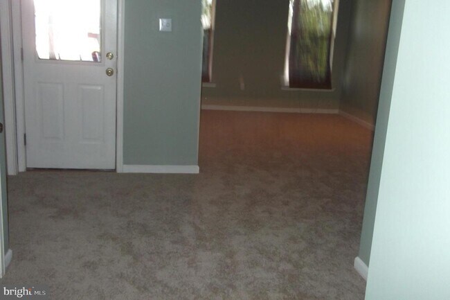 Building Photo - 410 Terrace Dr