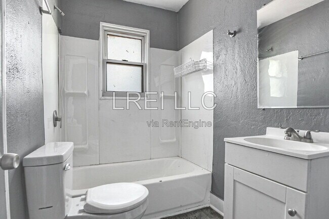 Foto del edificio - 3127 Southern Ave