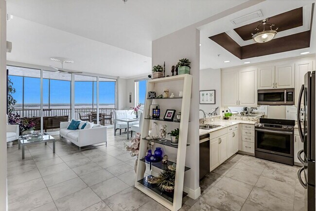 Building Photo - Stunning High-Rise Condo with Gulf Views –...