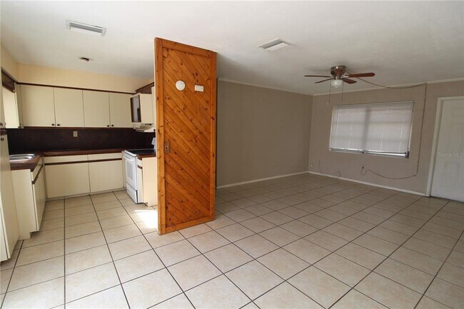 Foto del edificio - 520 63rd Ave E