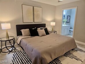 Building Photo - 950 Seven Hills Dr