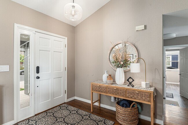 Foto del edificio - Beautiful West Arvada Home Available Septe...