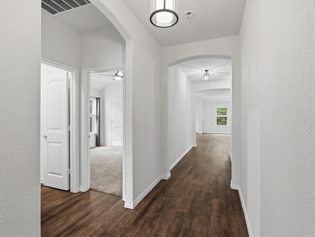 Foto del edificio - 2913 Megan St