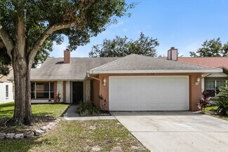 Building Photo - 1428 High Knoll Dr