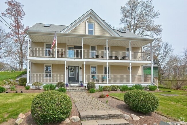 Building Photo - 12 Community Way
