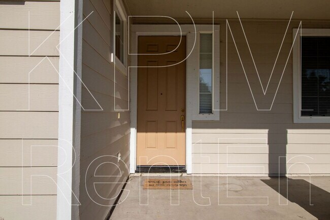 Foto del edificio - 3807 Spring Meadow Ln