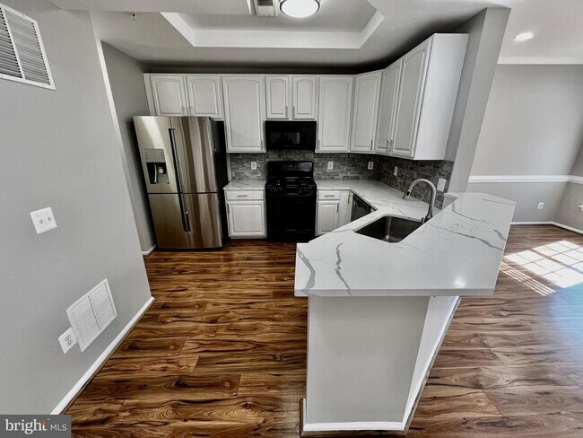 Building Photo - 4649 Red Admiral Way