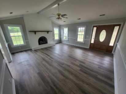 Foto del edificio - 645 Gardner Rd