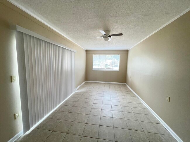 Foto del edificio - 121 Willard Rd NW