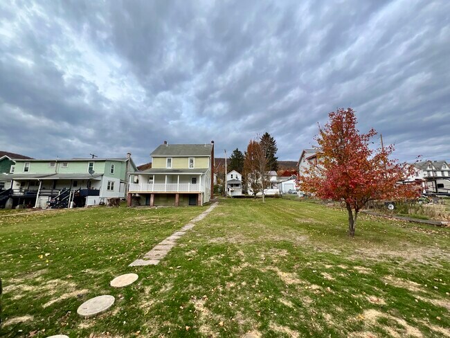 Foto del edificio - 423 Center St