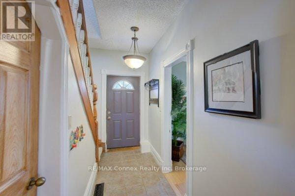 Building Photo - 120 Harris St