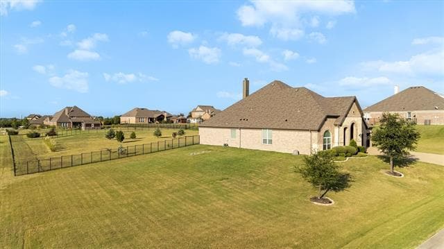Foto del edificio - 3930 Clearwater Ln