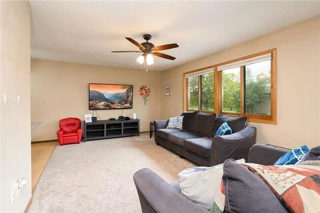 Foto del edificio - 9942 Cord St NE