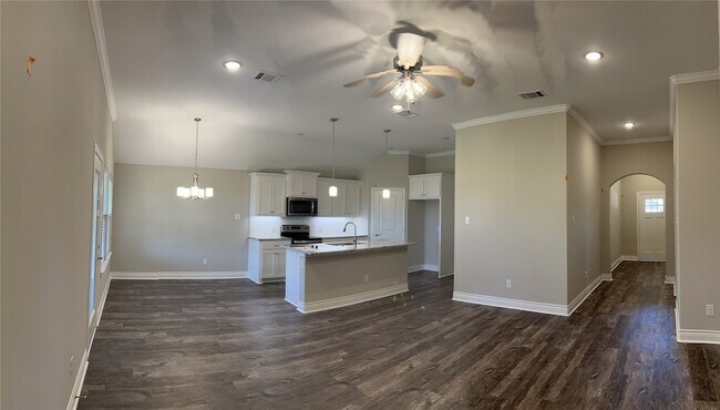 Foto del edificio - 704 Tippit Ln