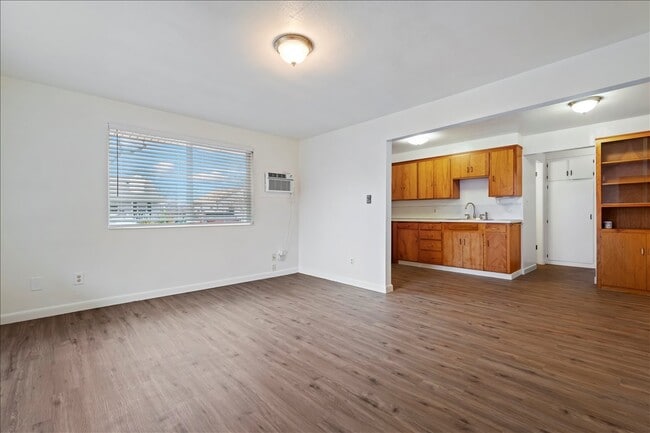 Foto del edificio - 1407 Ellis Ave